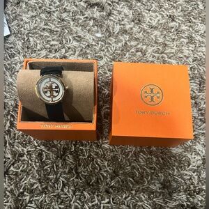 💛💎TORY BURCH AUTHENTIC WATCH WITH ORG. BOX💎💛
